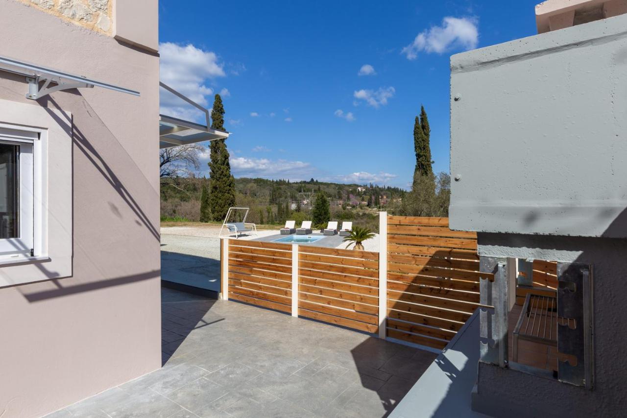 Nightingale Villa & Suites Corfu Gazátika エクステリア 写真