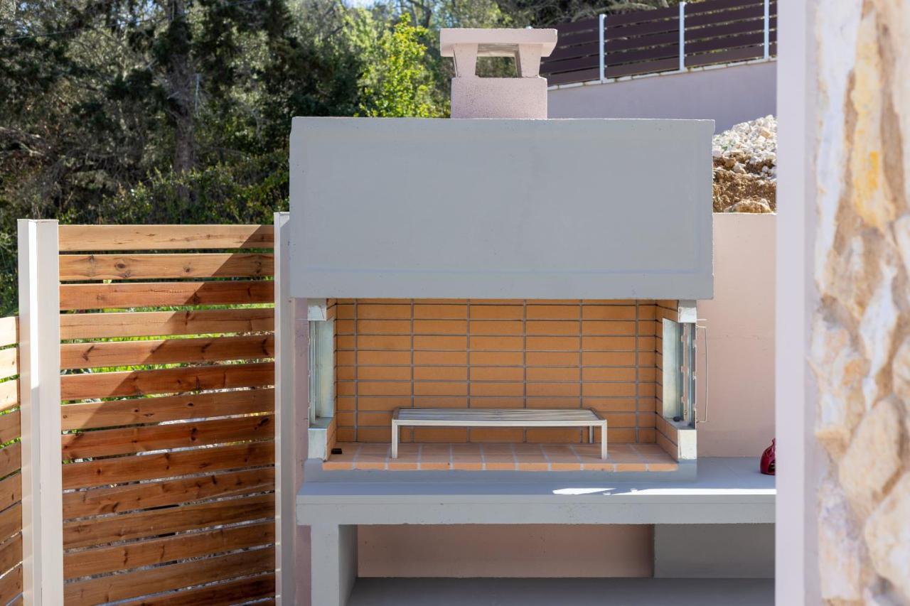 Nightingale Villa & Suites Corfu Gazátika エクステリア 写真