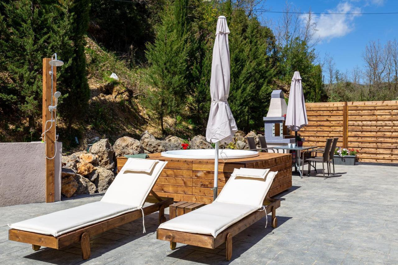 Nightingale Villa & Suites Corfu Gazátika エクステリア 写真