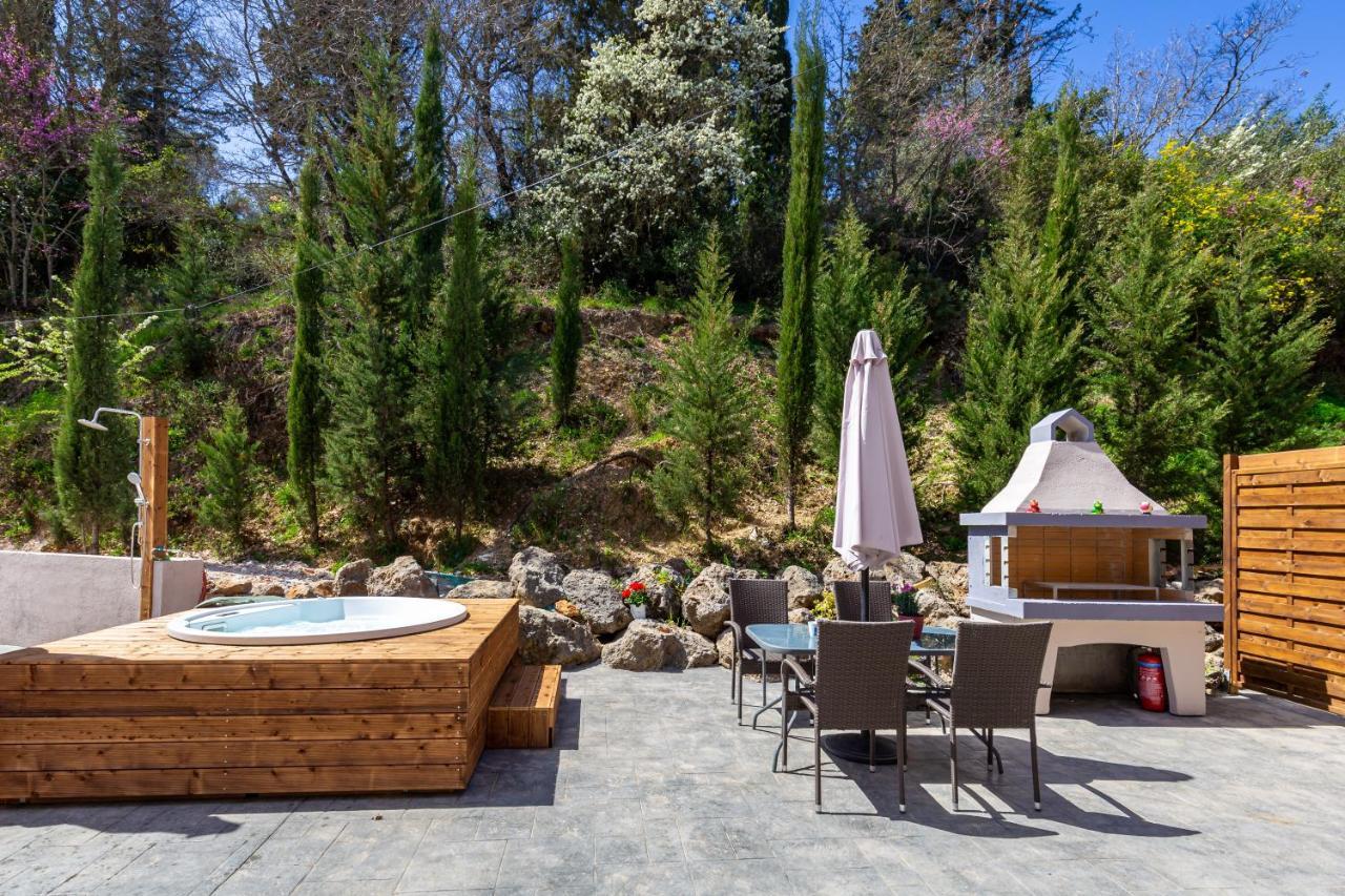 Nightingale Villa & Suites Corfu Gazátika エクステリア 写真