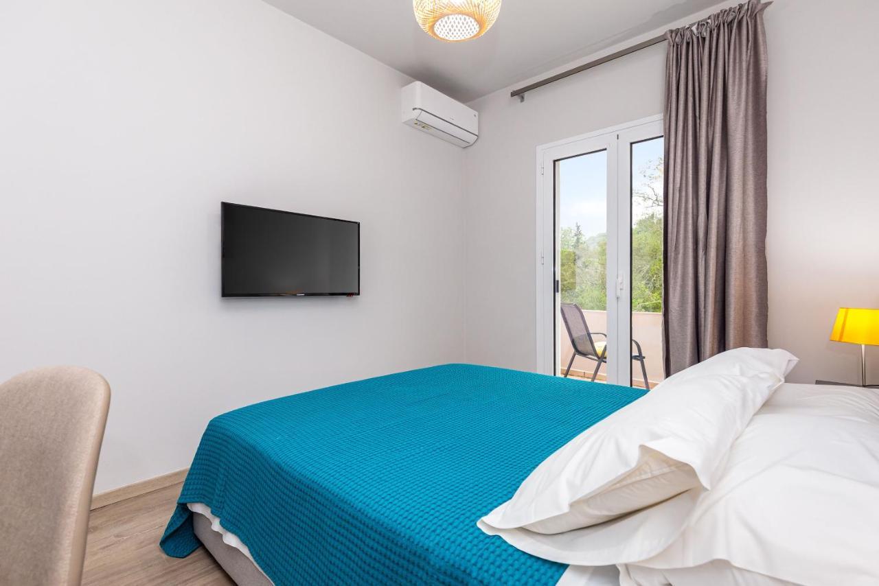 Nightingale Villa & Suites Corfu Gazátika エクステリア 写真