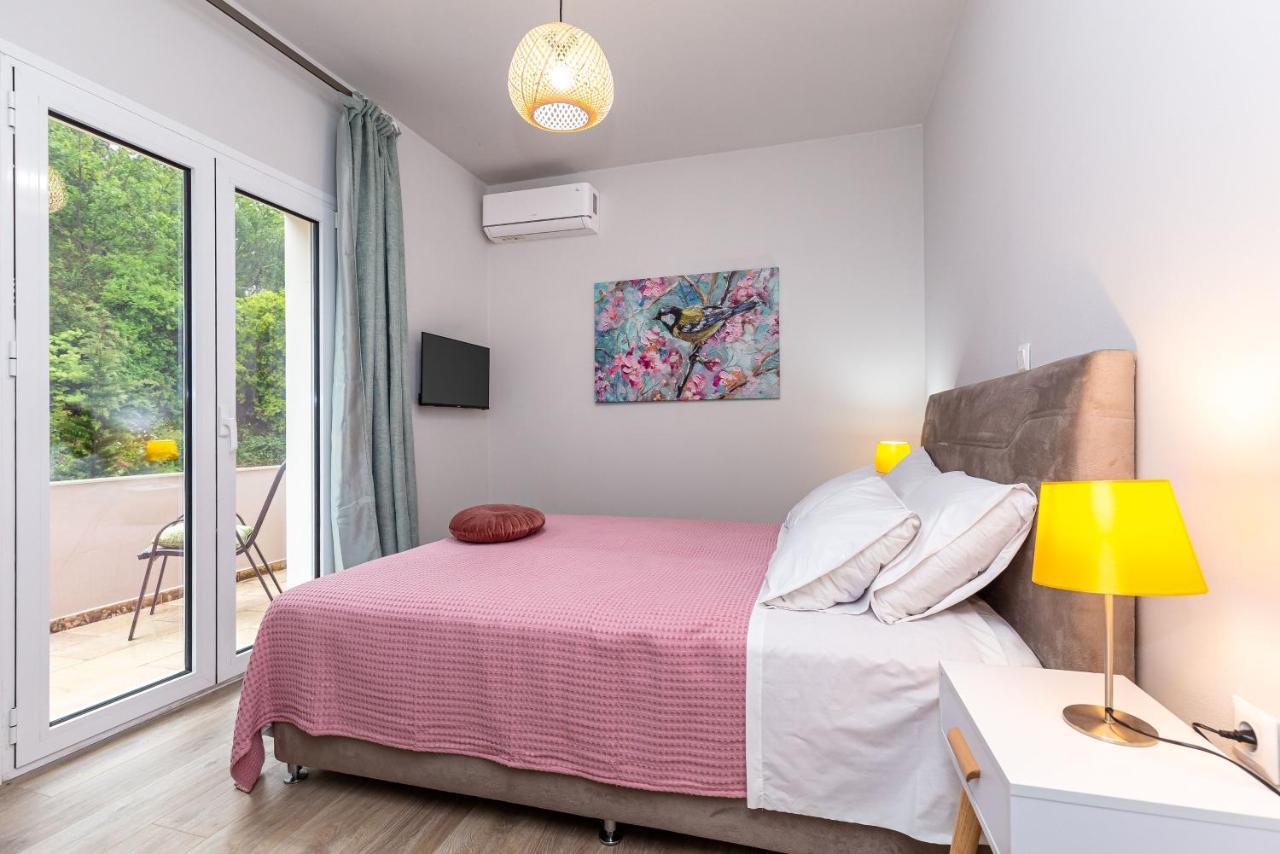 Nightingale Villa & Suites Corfu Gazátika エクステリア 写真