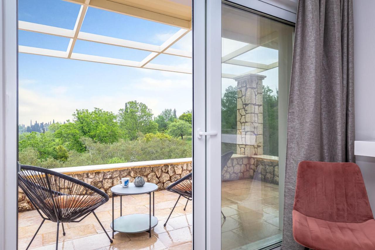 Nightingale Villa & Suites Corfu Gazátika エクステリア 写真